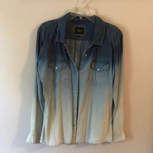 Large Soft Rails Chambray Button up